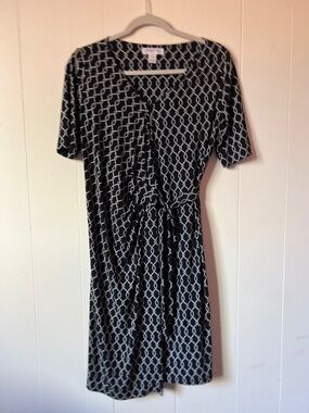 Motherhood Maternity Black White Chain Pattern Faux Wrap Dress US S